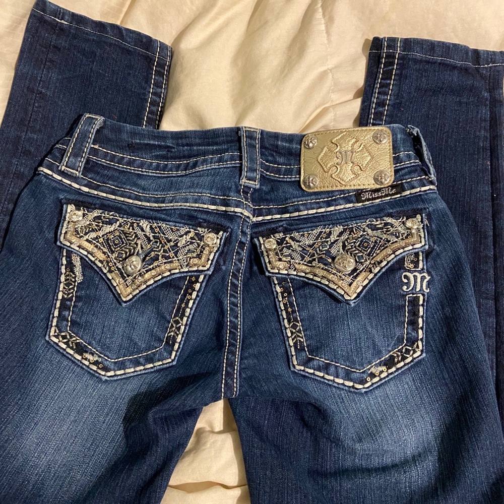 Miss Me Skinny Jeans • Size 25